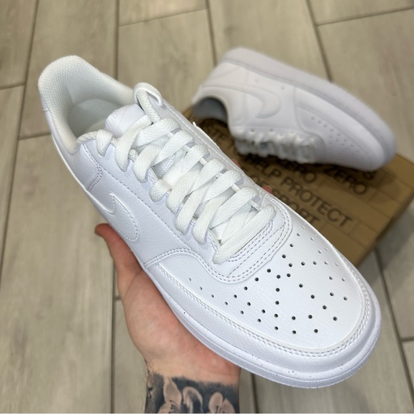 NEW NIKE COURT SNEAKERS WHITE - Picture 2 of 3